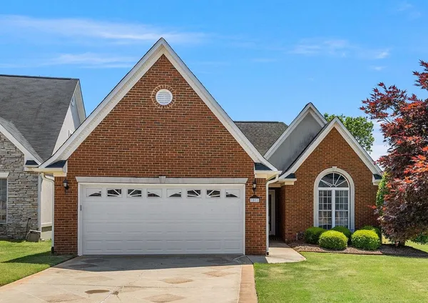 $319,900 | 81 Arbours W Lane, Moore, SC 29369