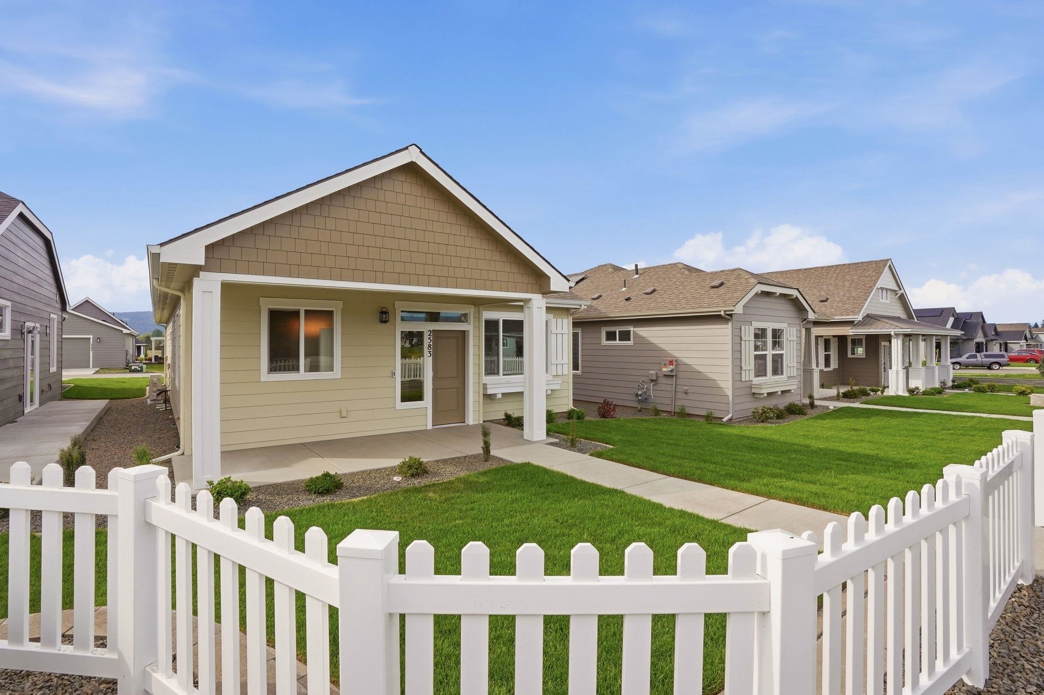 2583 North Rydal Lane Liberty Lake, WA 99019 - Photo 2 of 39