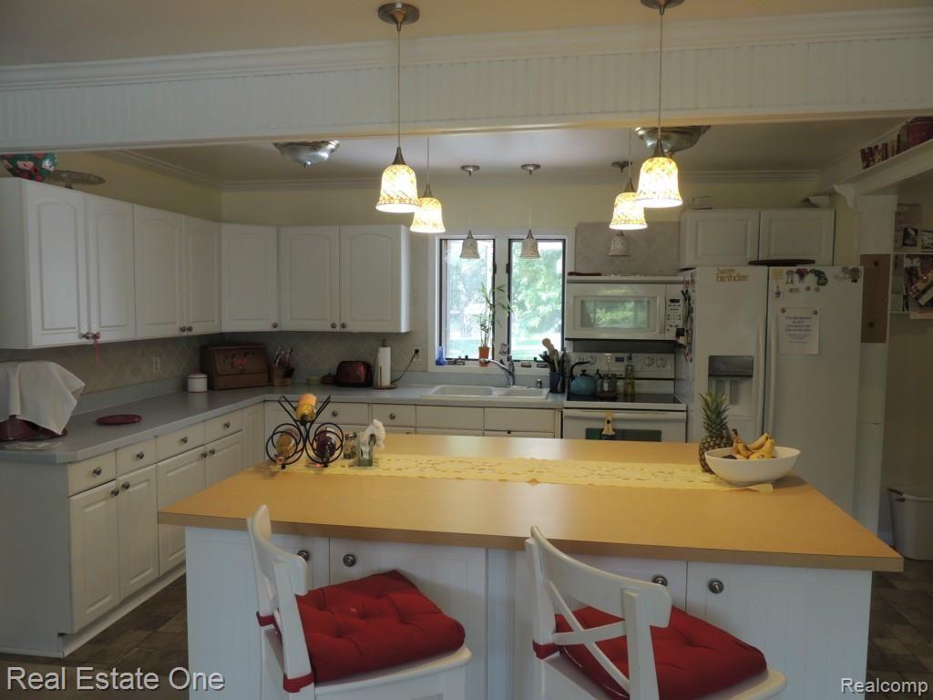 1848 June Avenue Rochester Hills, MI 48309 - Photo 19 of 28