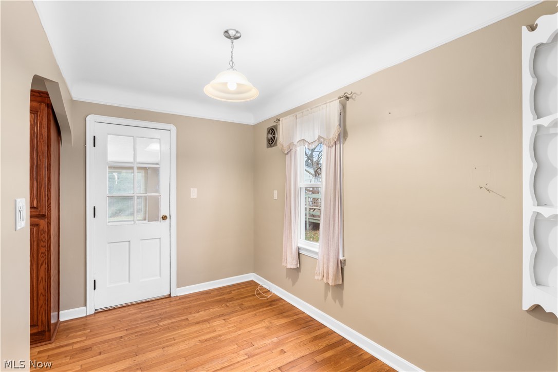 3079 Joslyn Road Cleveland, OH 44111 - Photo 7 of 35 Gallery Image 7