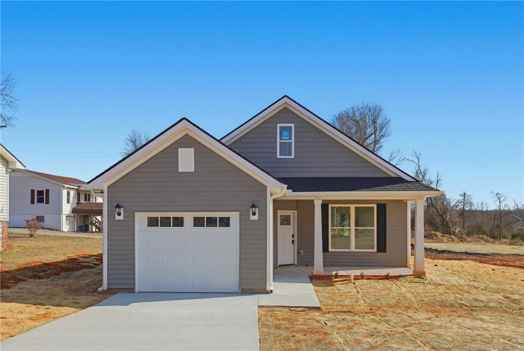 609 South Cherry Street Seneca, SC 29678 - Photo 1 of 24