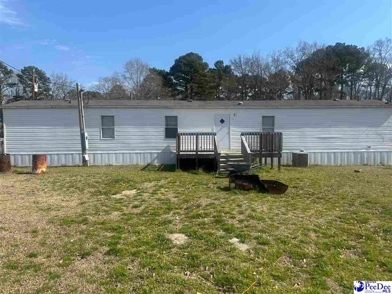 92 Hunt Street Cheraw, SC 29520 - Photo 5 of 19 Gallery Image 5