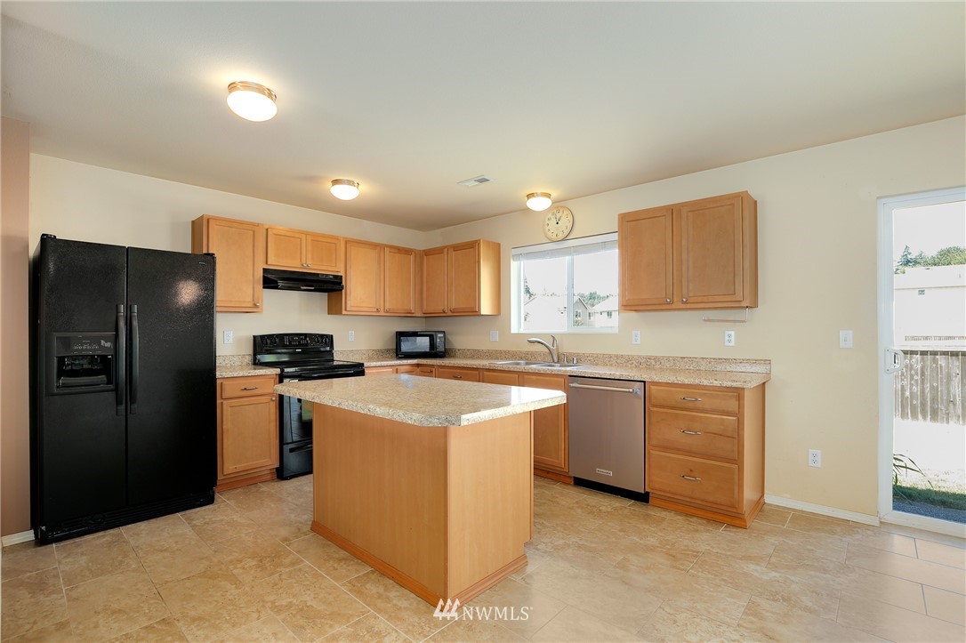 1311 191st Street Southeast Bothell, WA 98012 - Photo 8 of 25