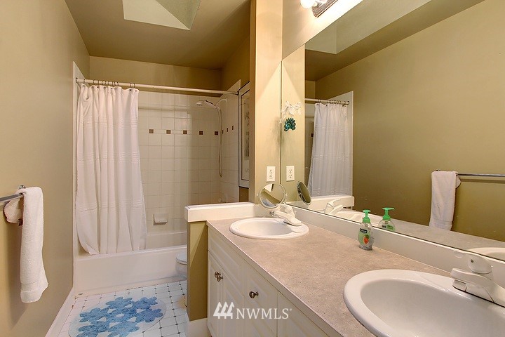 3603 210th Place Southeast Bothell, WA 98021 - Photo 11 of 14