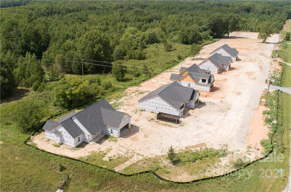 2105 State Rd S-46-1474, Unit 1 Clover, SC 29710 - Photo 26 of 31
