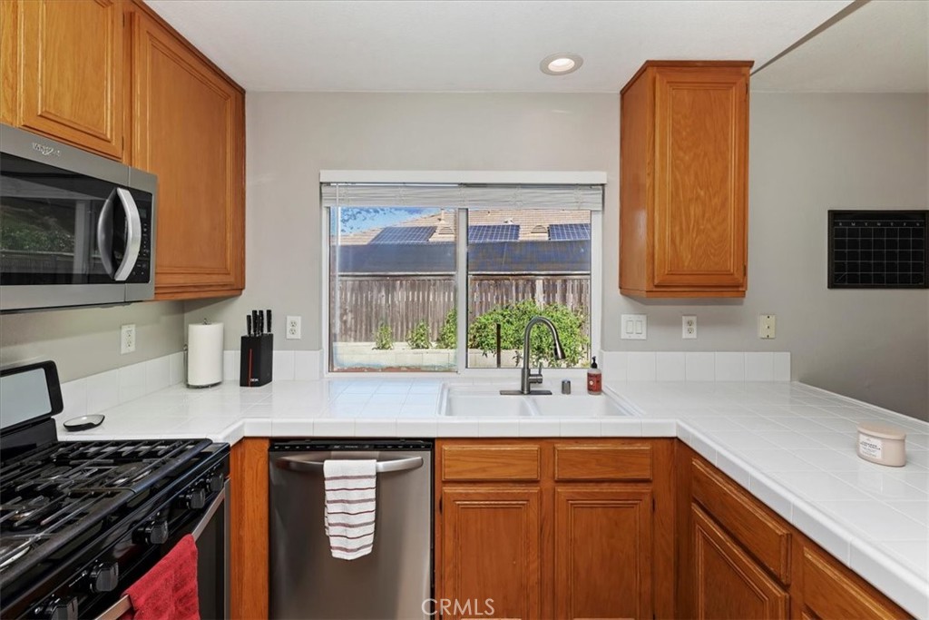 36738 Beech Street Winchester, CA 92596 - Photo 16 of 55