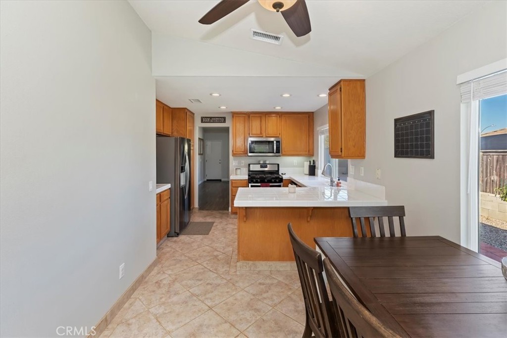 36738 Beech Street Winchester, CA 92596 - Photo 19 of 55