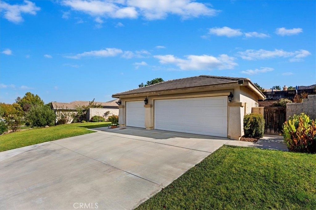 36738 Beech Street Winchester, CA 92596 - Photo 5 of 55