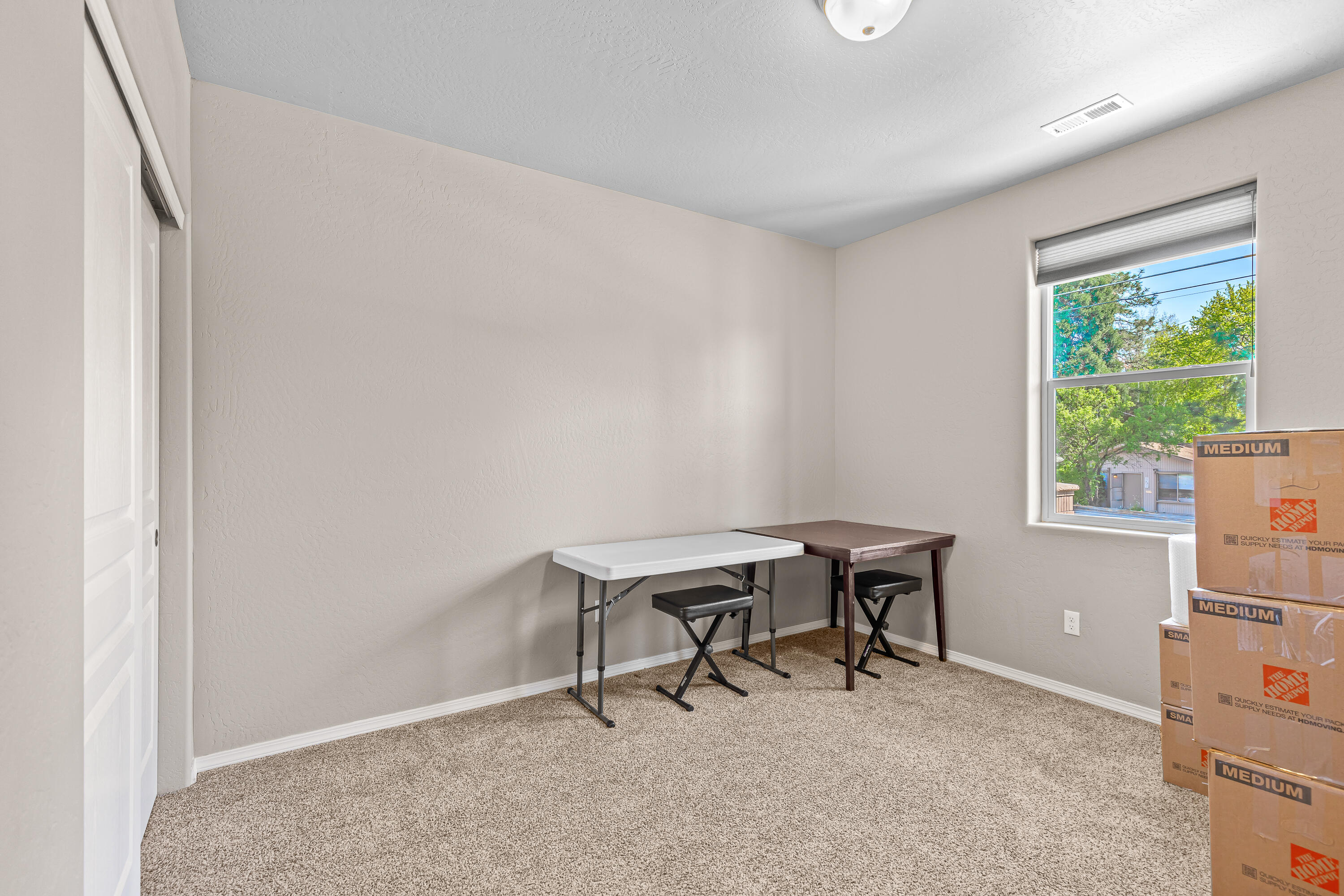 1449 Spring Street Medford, OR 97504 - Photo 18 of 29 9R9A5061