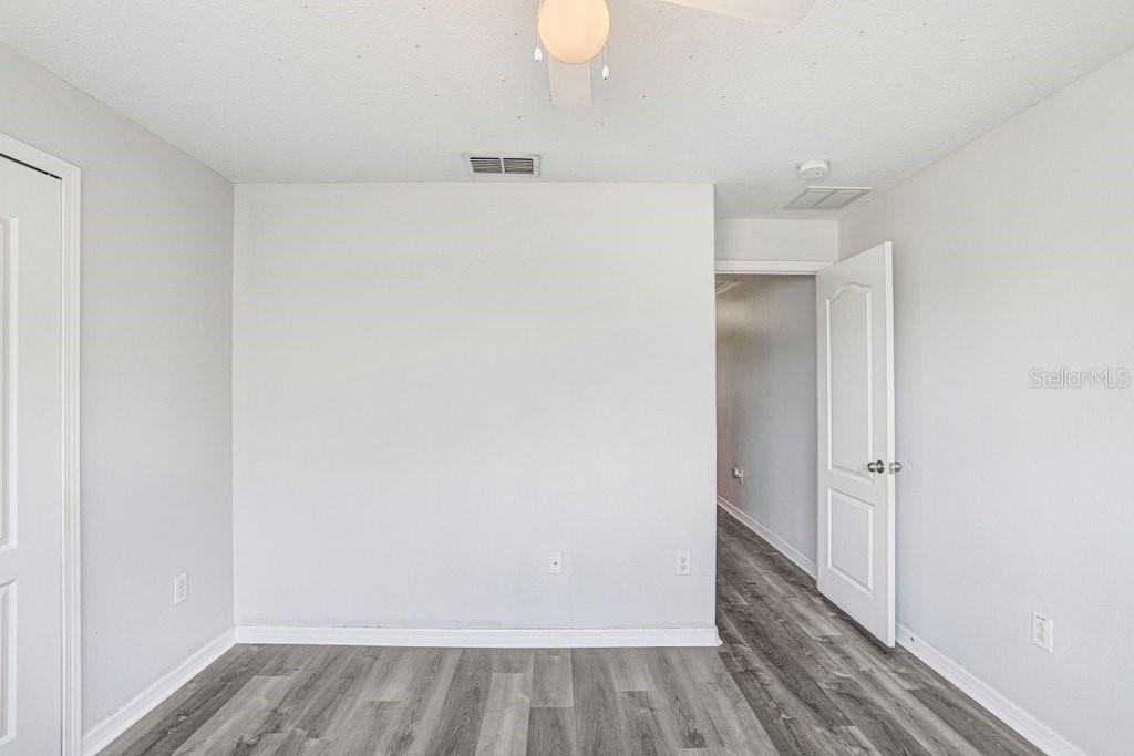 37669 Aaralyn Road Zephyrhills, FL 33542 - Photo 32 of 38