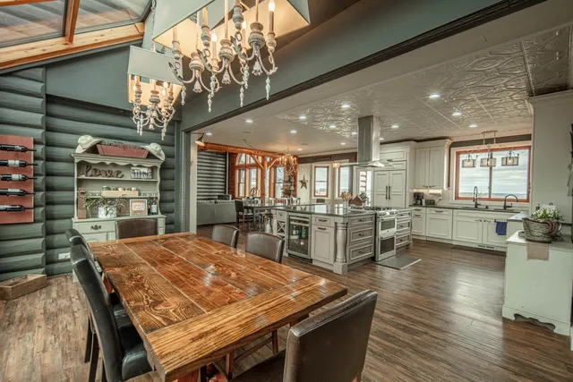 $1,499,900 | N8161 Zentner Road, New Glarus, WI 53574