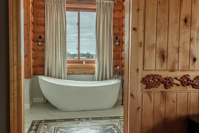 $1,499,900 | N8161 Zentner Road, New Glarus, WI 53574