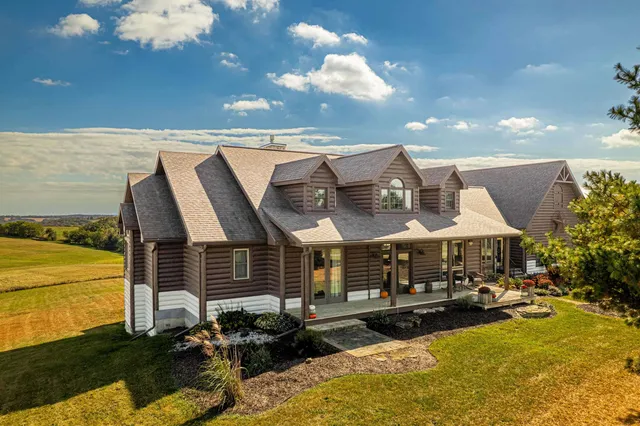 $1,499,900 | N8161 Zentner Road, New Glarus, WI 53574
