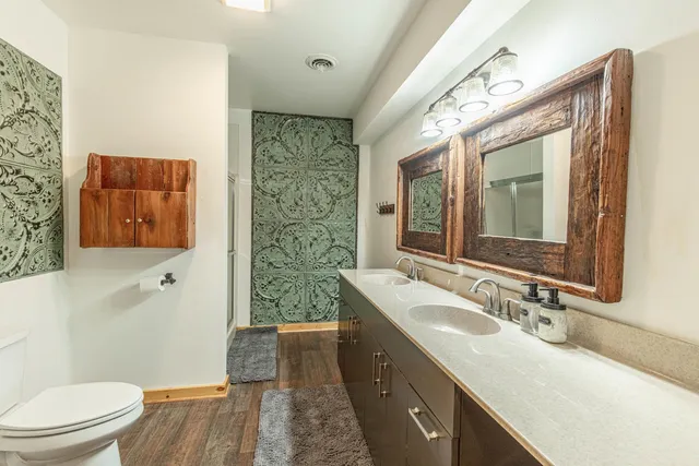 $1,499,900 | N8161 Zentner Road, New Glarus, WI 53574