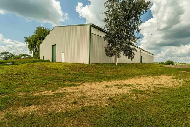 $1,499,900 | N8161 Zentner Road, New Glarus, WI 53574