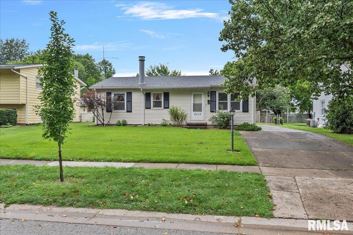 2113 Henley Road Springfield, IL 62702 - Photo 1 of 34