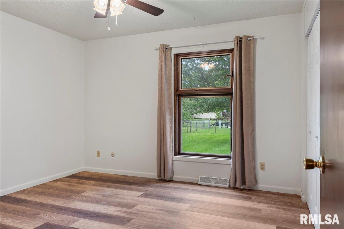 2113 Henley Road Springfield, IL 62702 - Photo 13 of 34