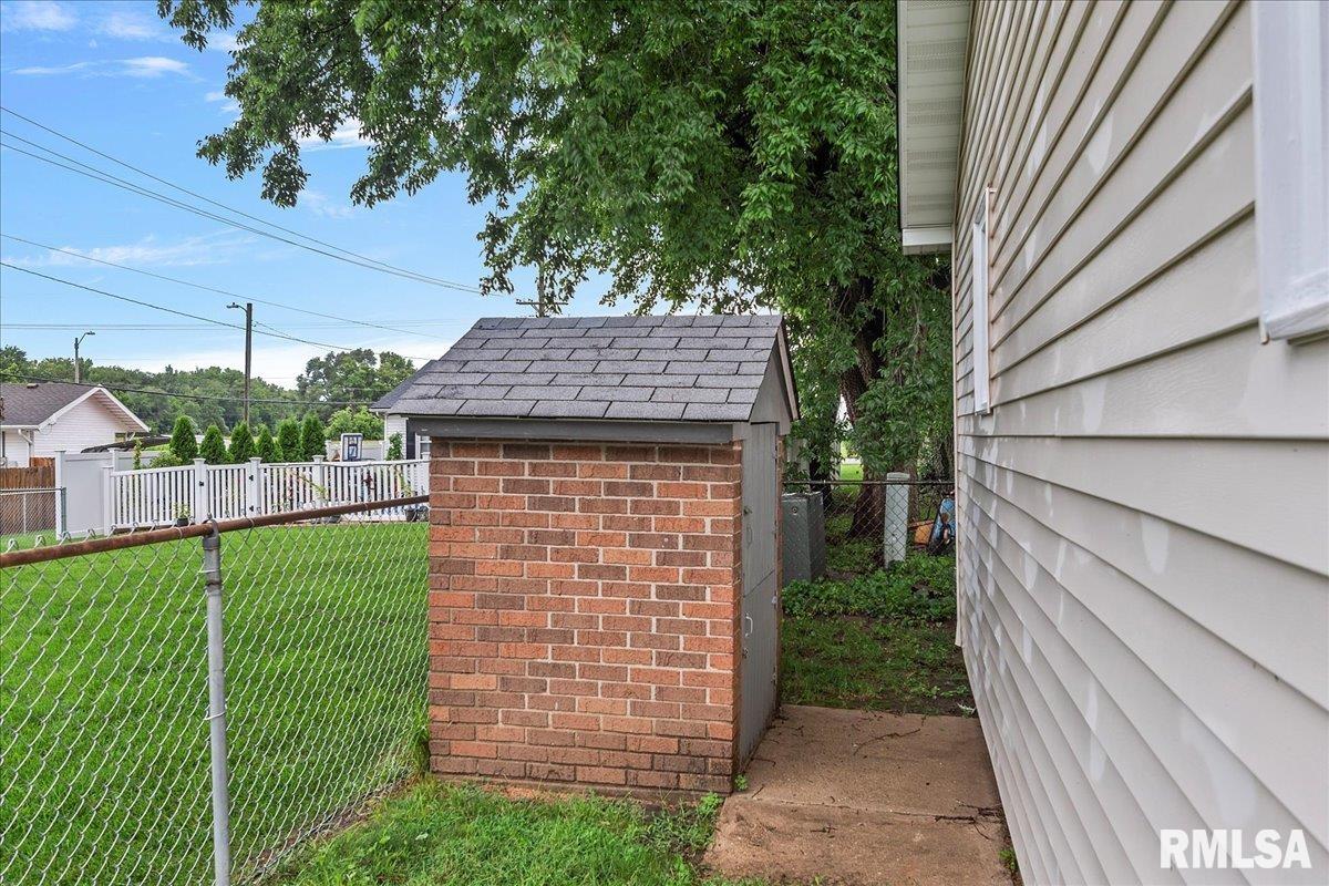 2113 Henley Road Springfield, IL 62702 - Photo 34 of 34