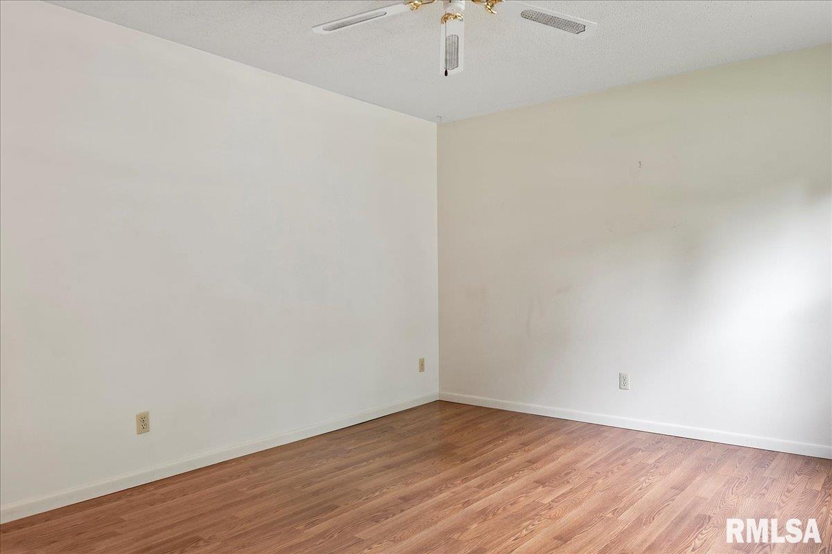 2113 Henley Road Springfield, IL 62702 - Photo 4 of 34