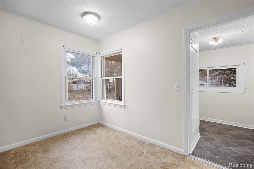 2048 Richards Street Adrian, MI 49221 - Photo 14 of 24
