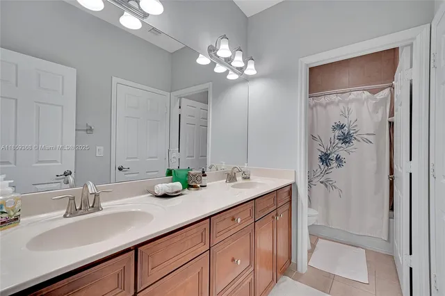 $6,000 | 10072 Northwest 87th Terrace, Doral, FL 33178