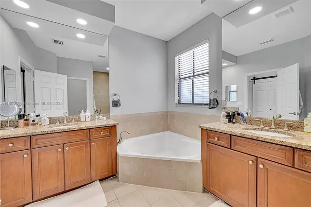 $6,000 | 10072 Northwest 87th Terrace, Doral, FL 33178