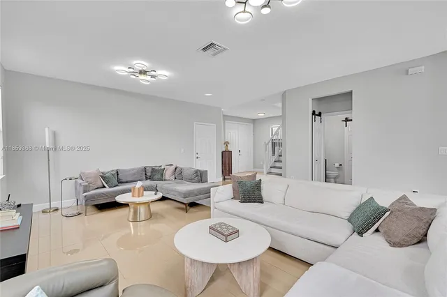 $6,000 | 10072 Northwest 87th Terrace, Doral, FL 33178