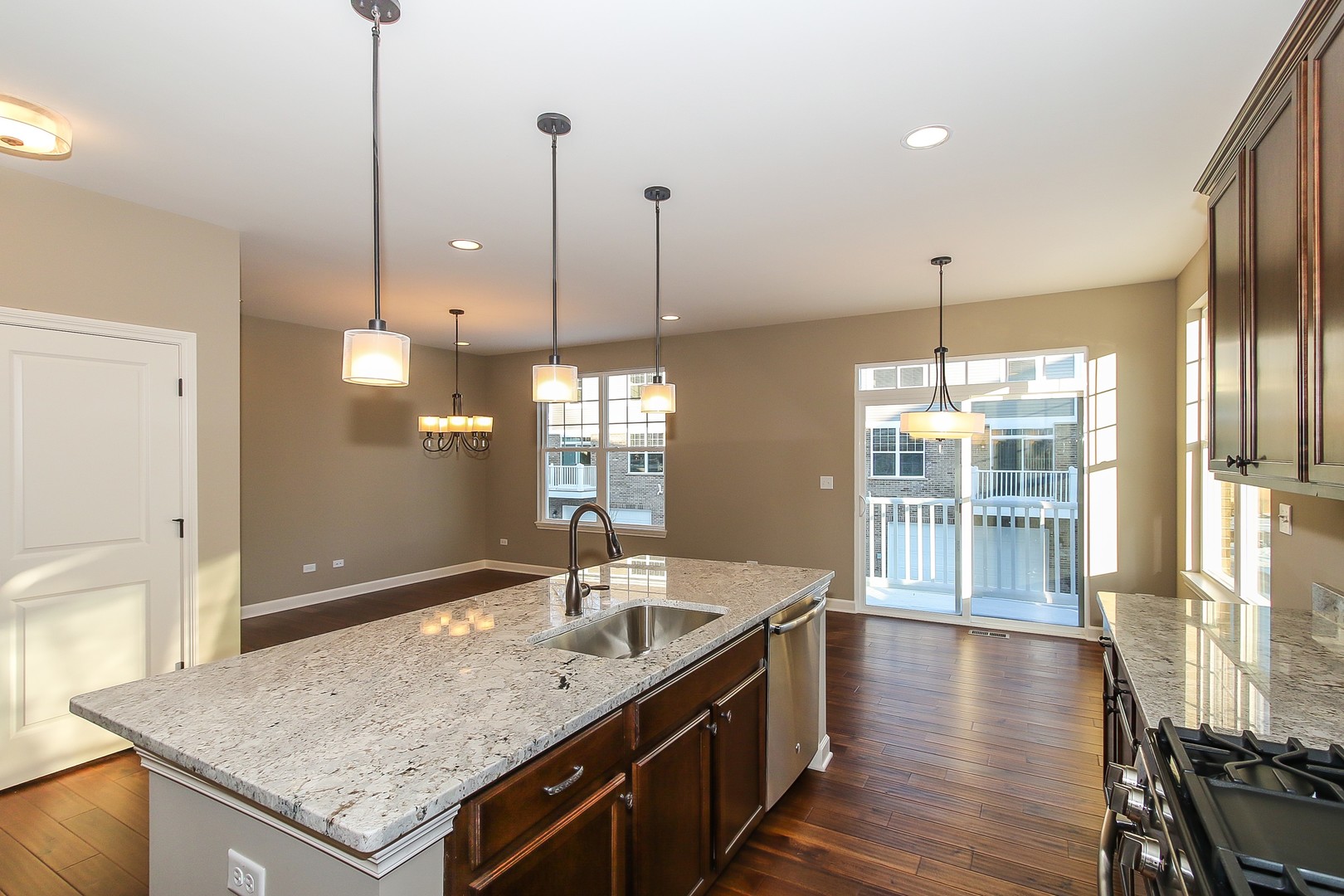4746 Fender Road, Unit 2 03 Lisle, IL 60532 - Photo 14 of 35
