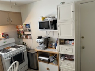 4264 West Nelson Street, Unit 2 Chicago, IL 60641 - Photo 7 of 7 a room with a workspace