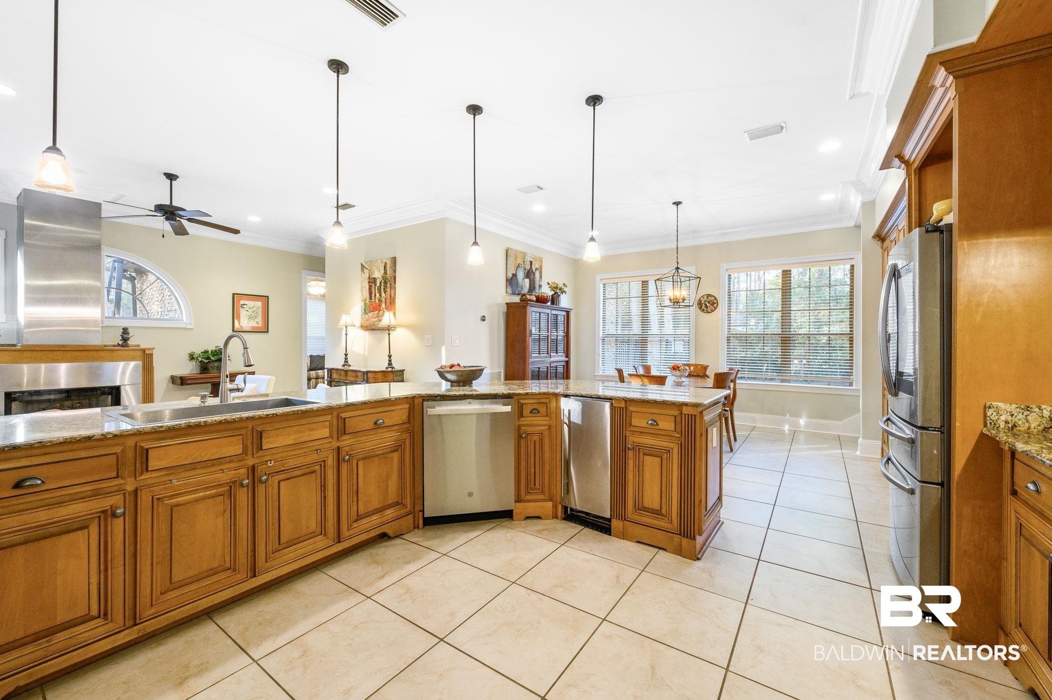 7093 Rushing Water Court Daphne, AL 36527 - Photo 21 of 50 Kitchen