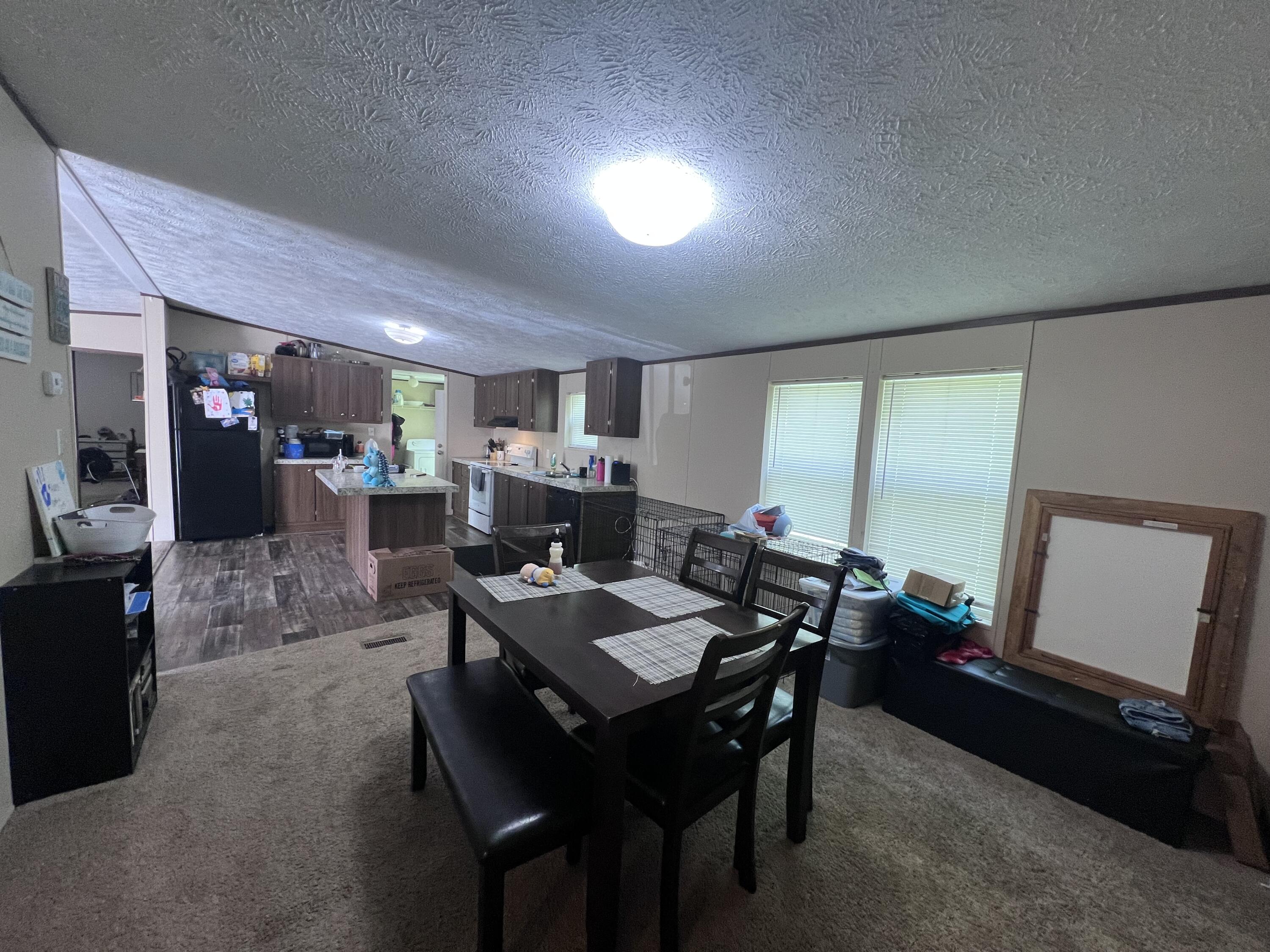 209 Dalewood Road Middlesboro, KY 40965 - Photo 10 of 14 IMG_9295