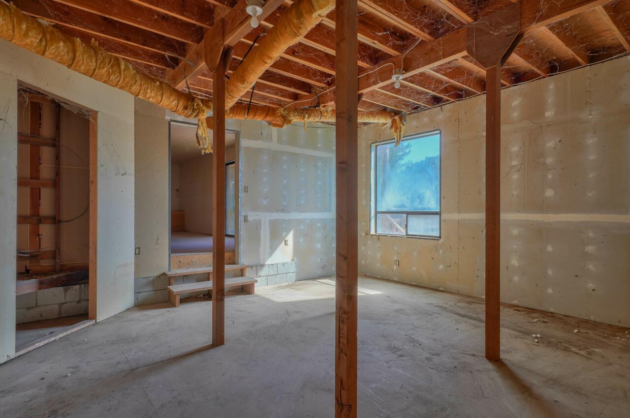 26045 Toro Road Salinas, CA 93908 - Photo 28 of 35 a view of an empty room