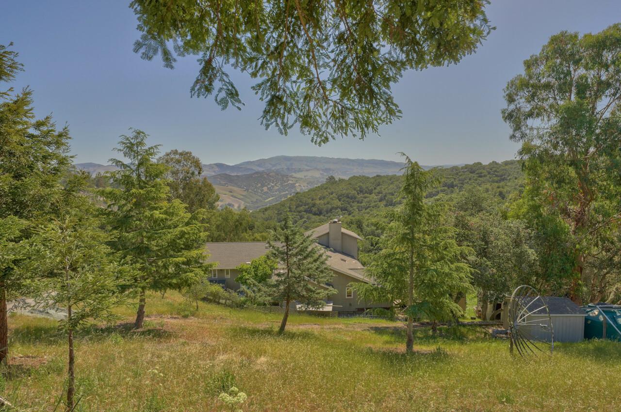 26045 Toro Road Salinas, CA 93908 - Photo 33 of 35 a view of lake