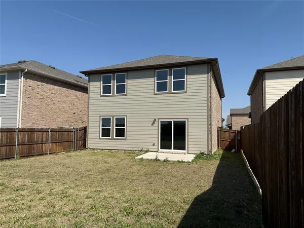 $2,250 | 311 Pennsylvania Avenue, Princeton, TX 75407