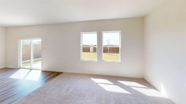 $2,250 | 311 Pennsylvania Avenue, Princeton, TX 75407