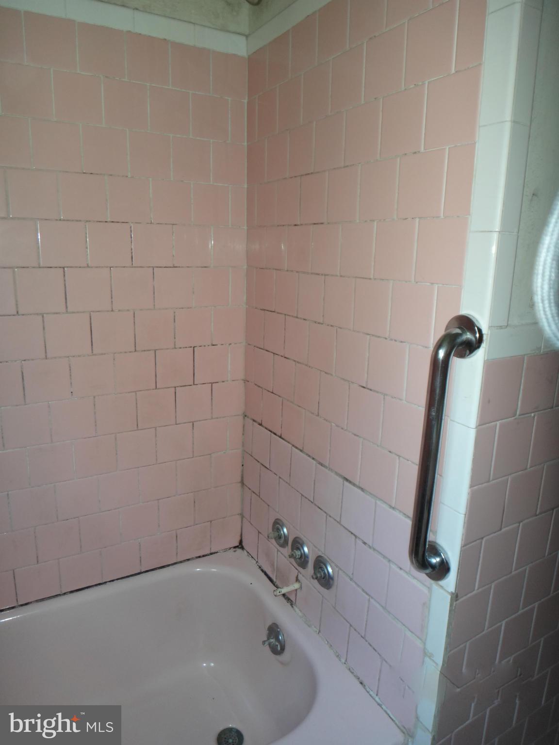 2657 Carver Road Crofton, MD 21114 - Photo 11 of 12 Bath