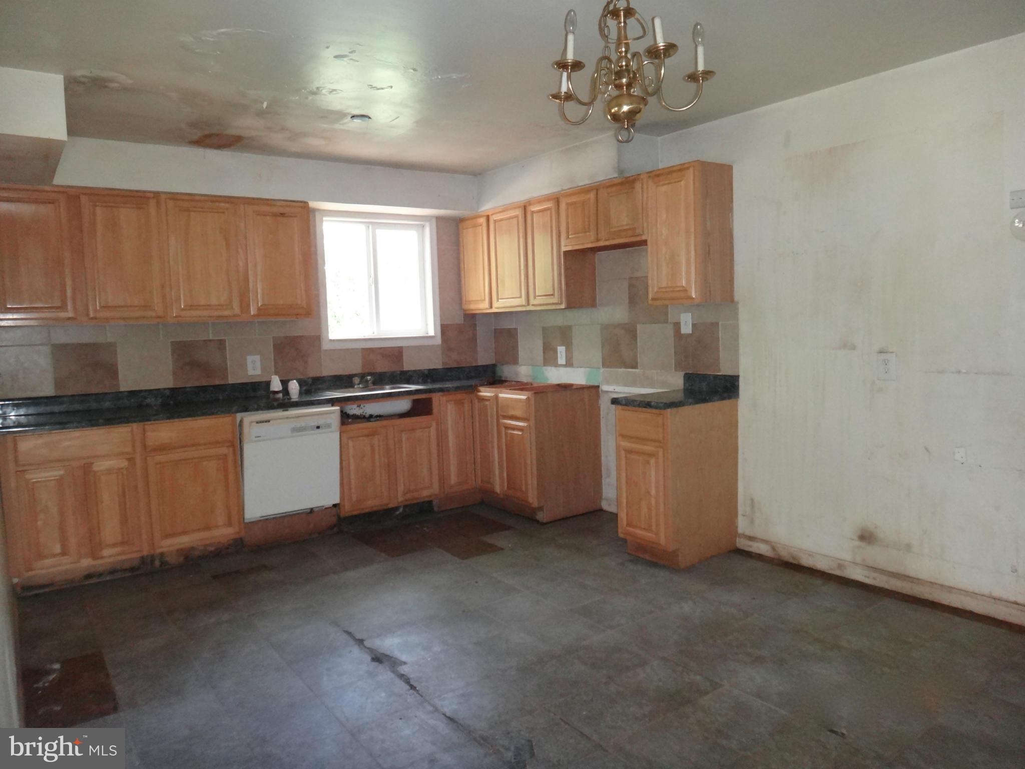2657 Carver Road Crofton, MD 21114 - Photo 9 of 12 Kitchen