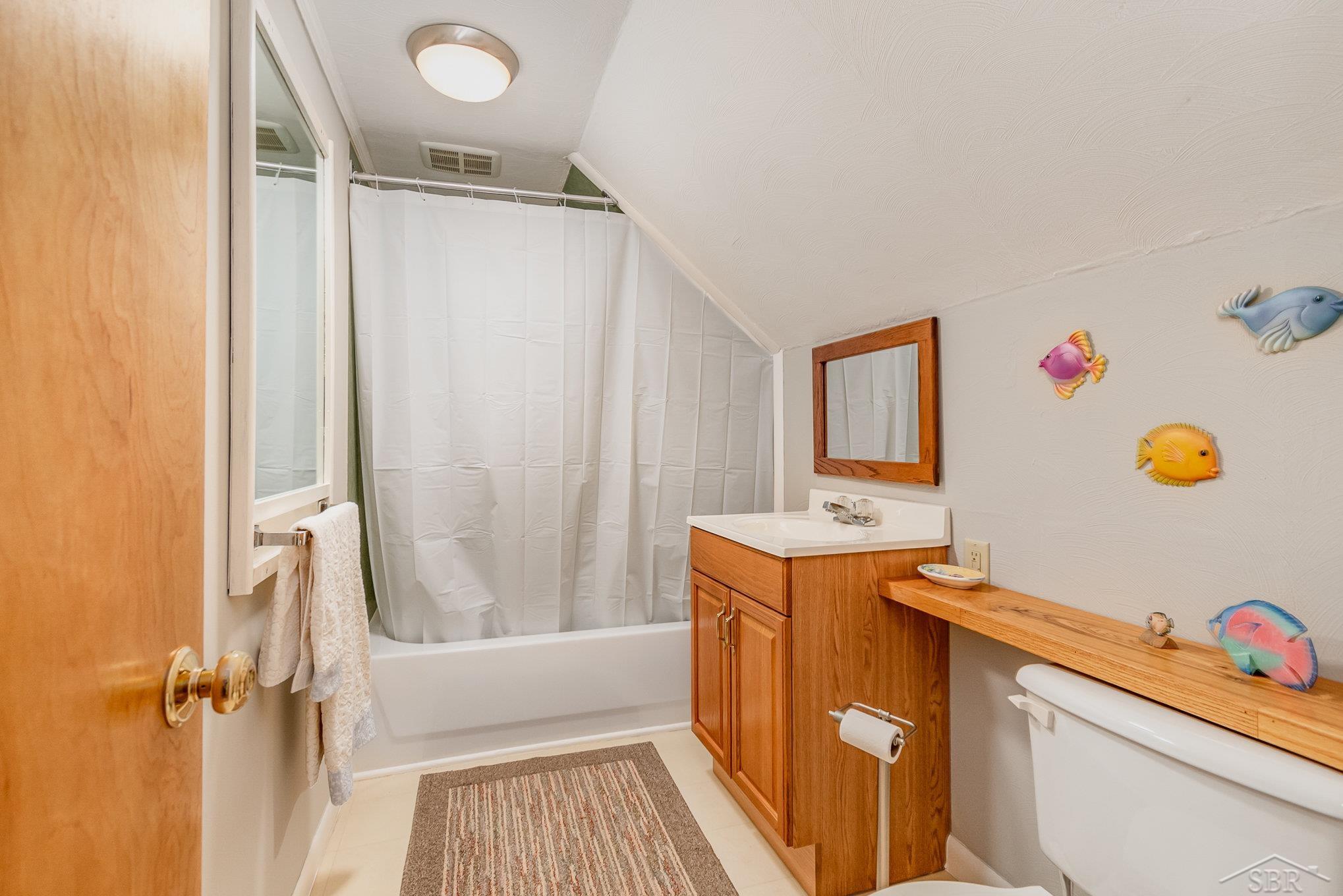 486 West Chippewa River Road Midland, MI 48640 - Photo 21 of 38 50109831-20.JPG