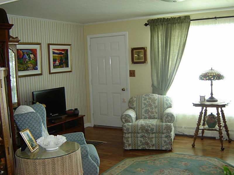 397 Frenchville Road Fort Kent, ME 04743 - Photo 14 of 33 Living Room.