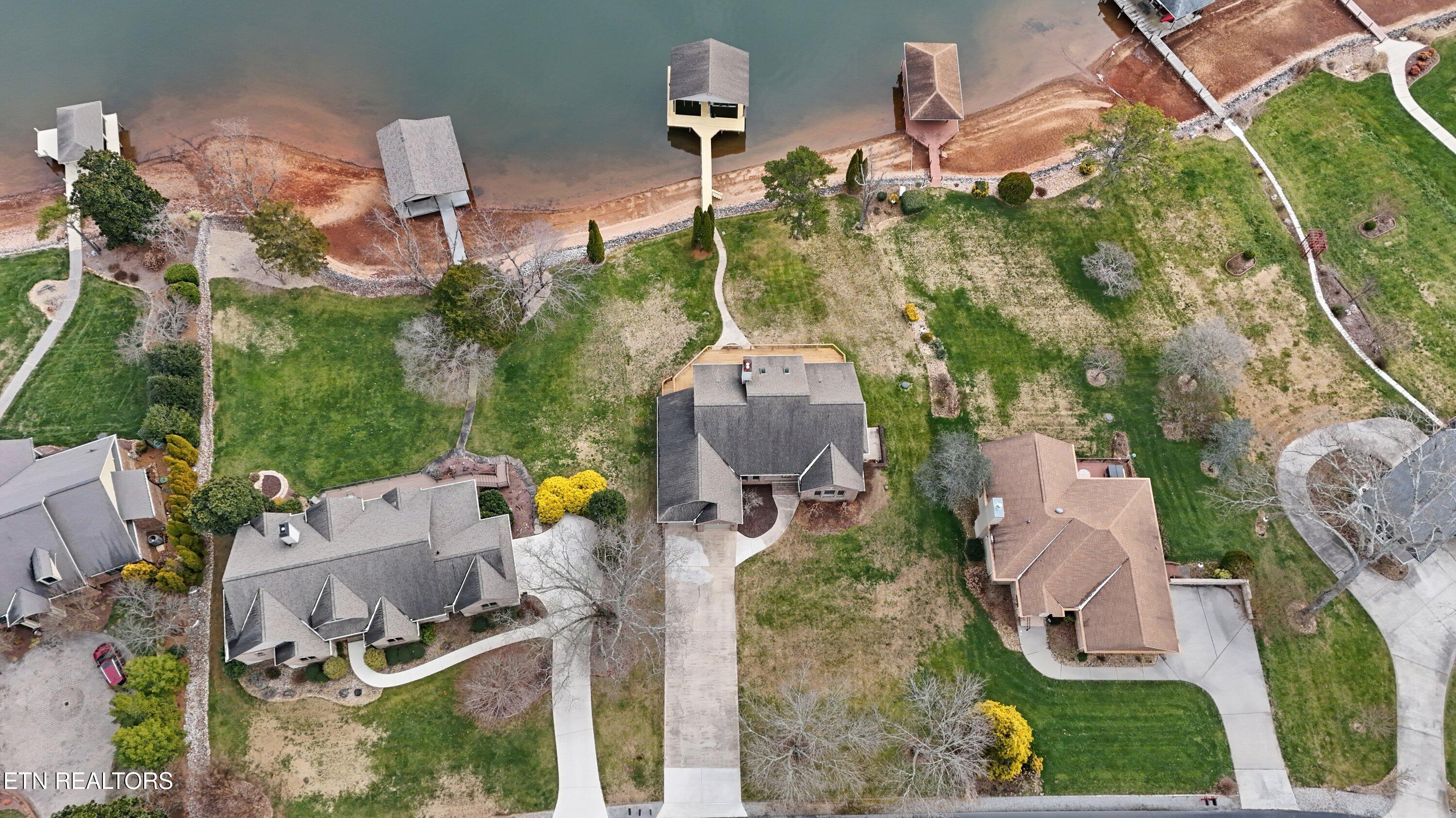 133 Coyatee Circle Loudon, TN 37774 - Photo 37 of 47 133 Coyatee Cir 64