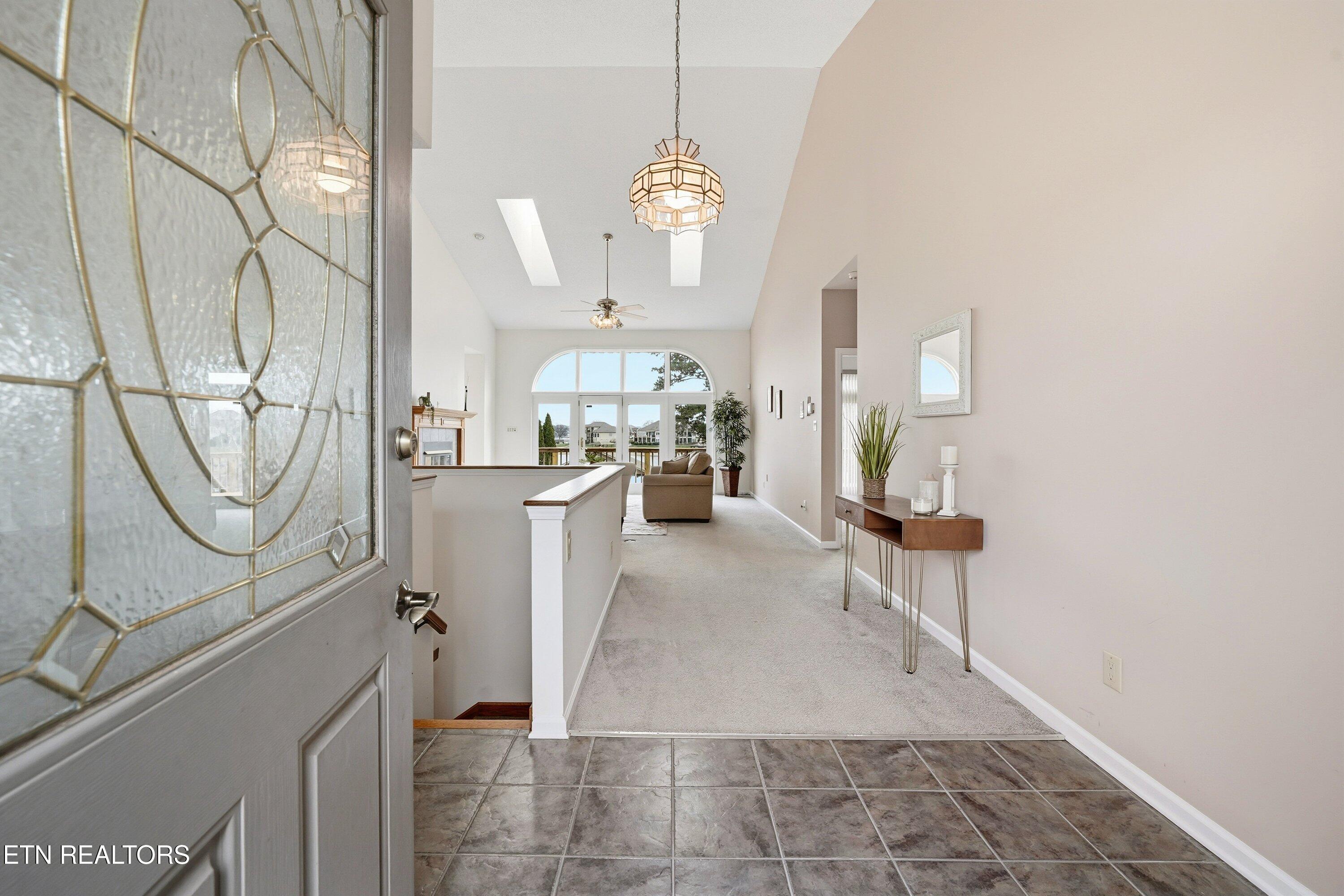 133 Coyatee Circle Loudon, TN 37774 - Photo 4 of 47 133 Coyatee Cir 47