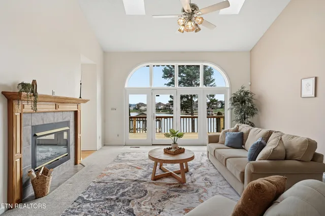 $1,375,000 | 133 Coyatee Circle, Loudon, TN 37774