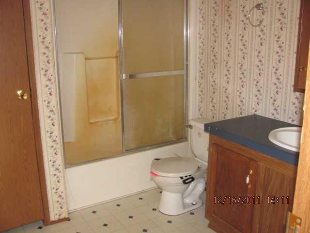3570 White Road Spencer, IN 47460 - Photo 7 of 8