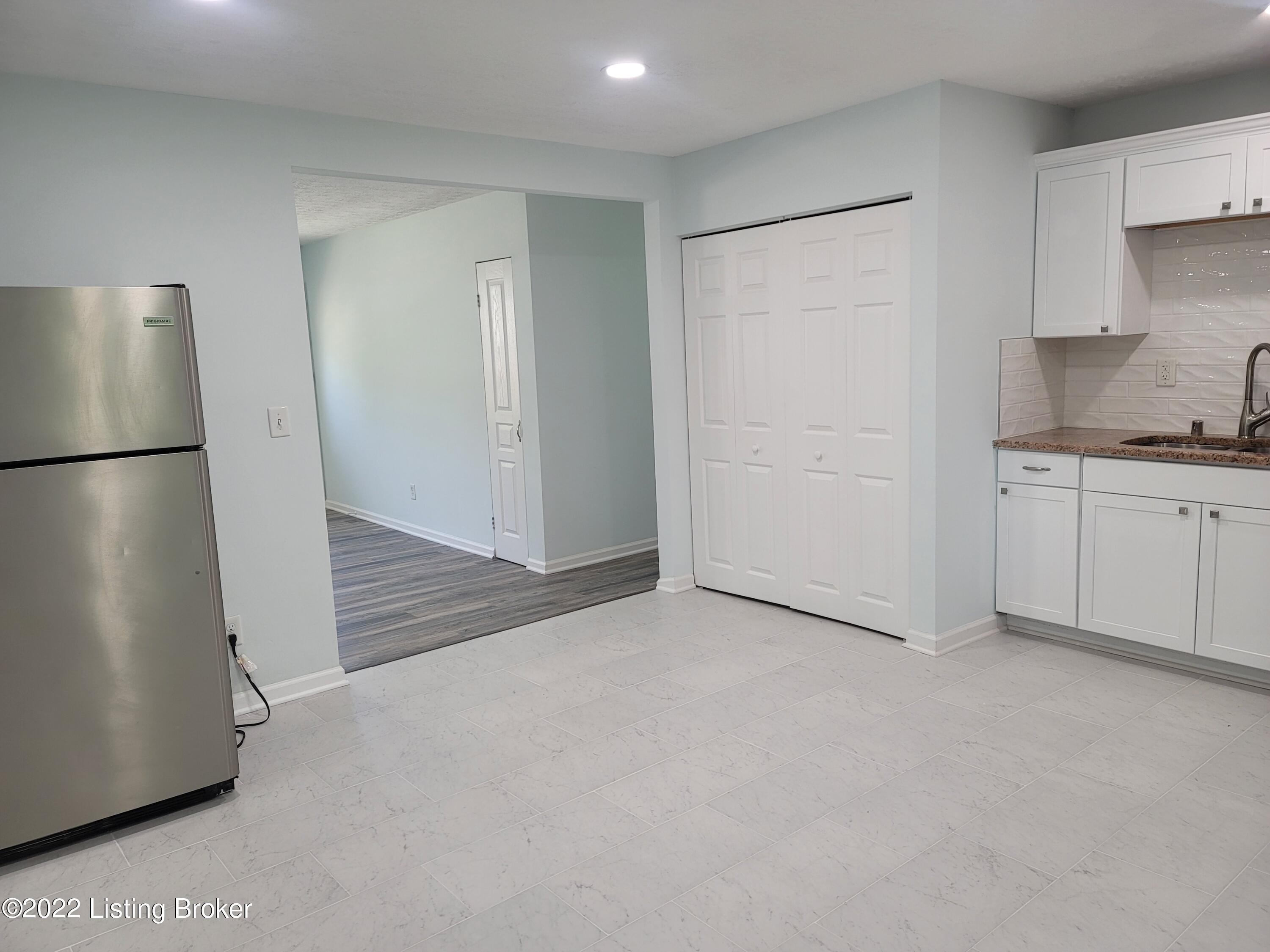 4618 Frel Road Louisville, KY 40272 - Photo 6 of 13 20220517_133158