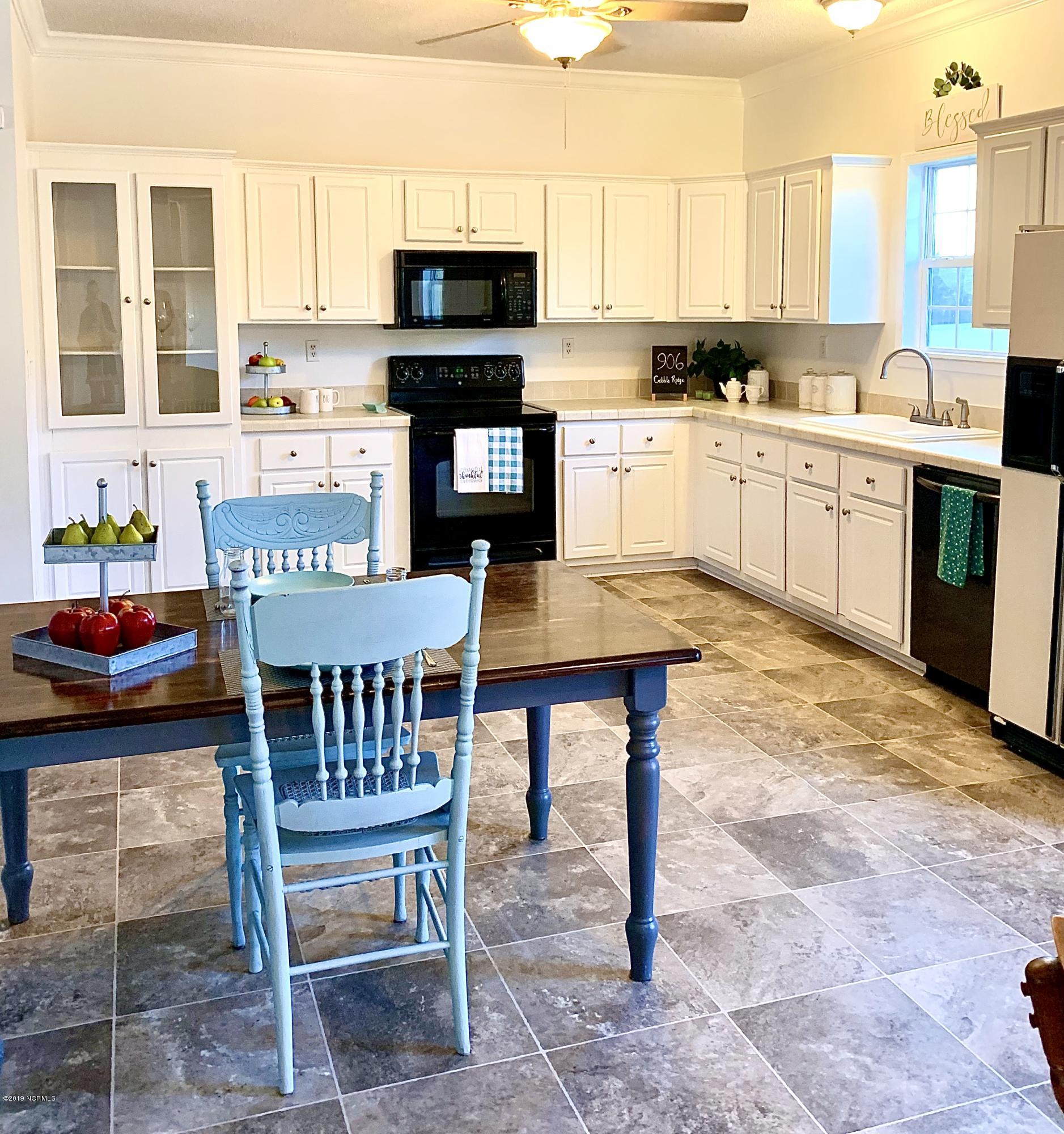 906 Cobble Ridge Road Nashville, NC 27856 - Photo 5 of 26 D86F73D5-C5B9-470E-8EDD-039197C6118D
