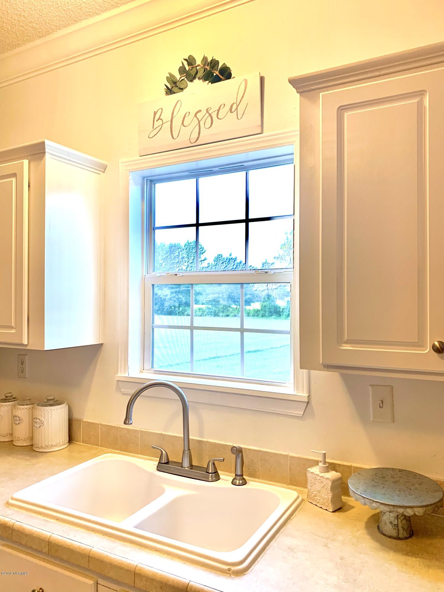 906 Cobble Ridge Road Nashville, NC 27856 - Photo 7 of 26 037064CA-8510-4FCB-A02D-C0939F2AA40D