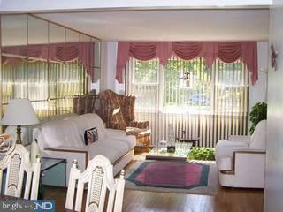 2708 Carter Road Trevose, PA 19053 - Photo 3 of 6