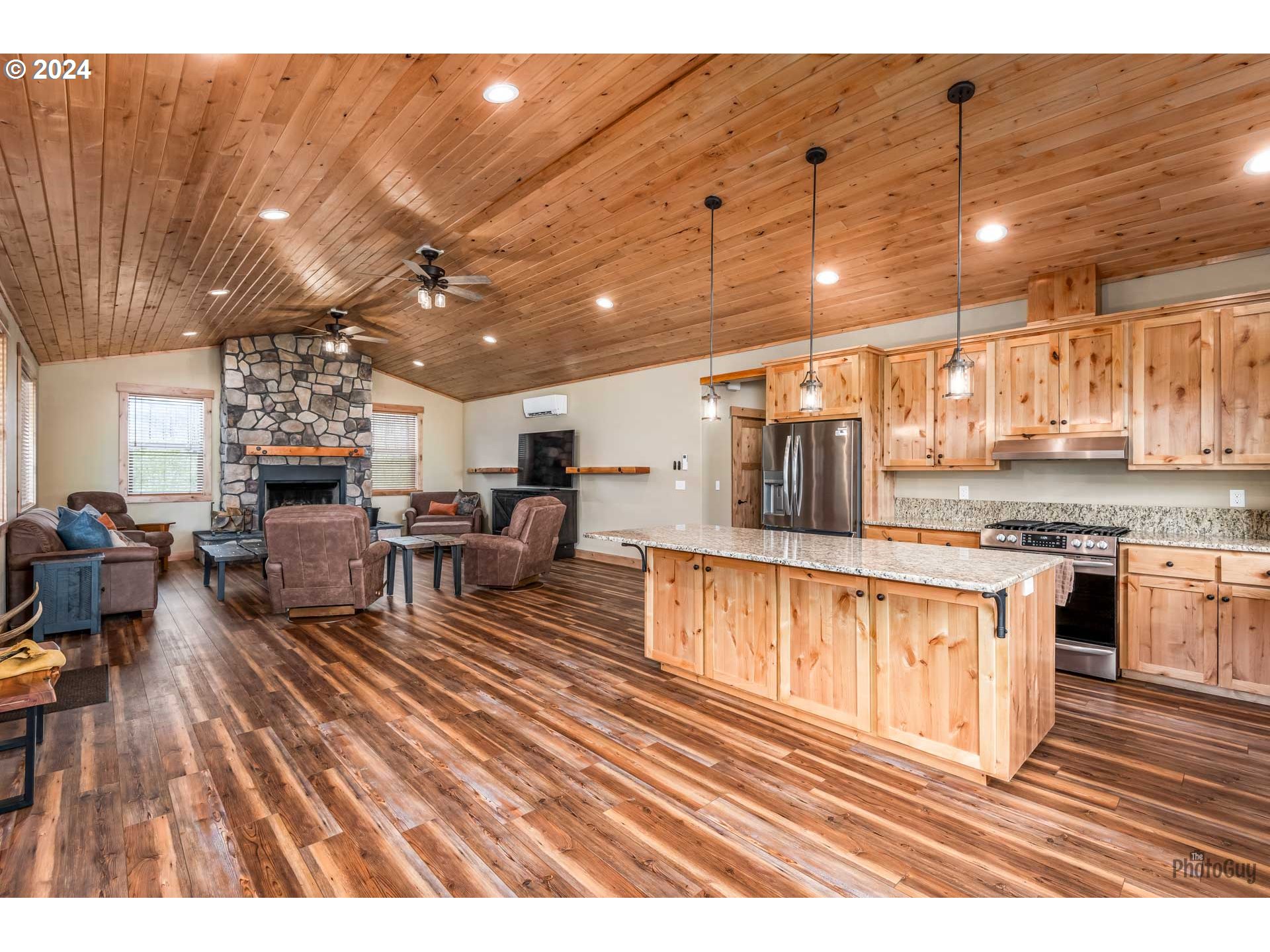 91160 Yeager Road Blue River, OR 97413 - Photo 17 of 48 Gallery Image 17