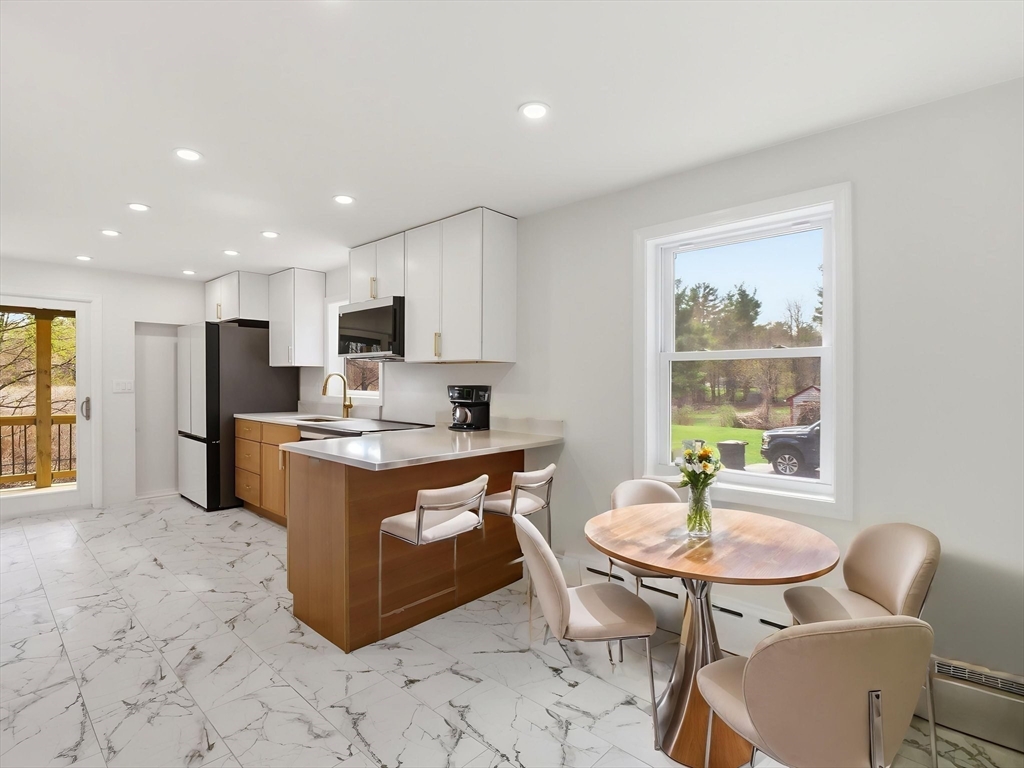 72 Holden Road Paxton, MA 01612 - Photo 5 of 36