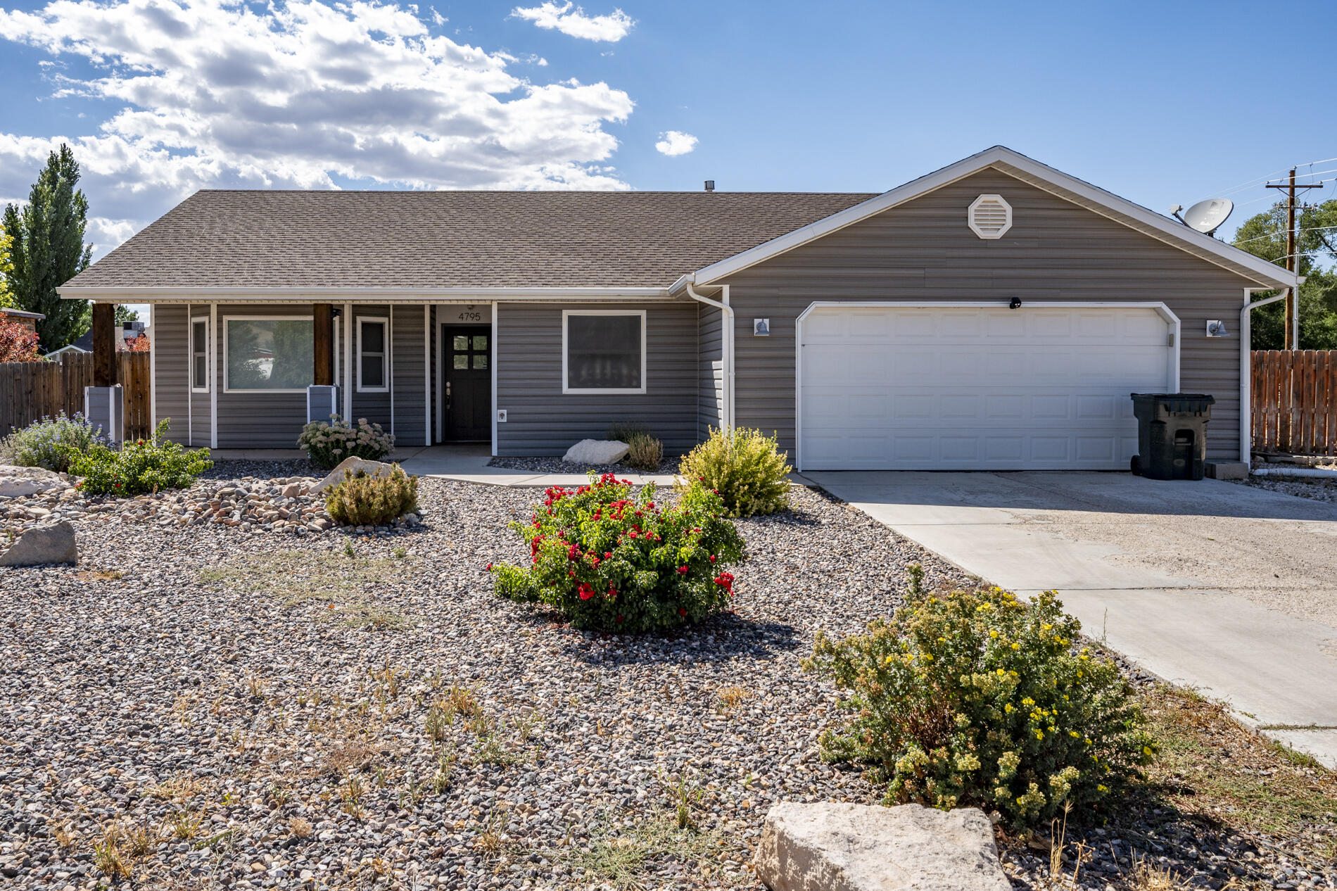 4795 N Halterman-1